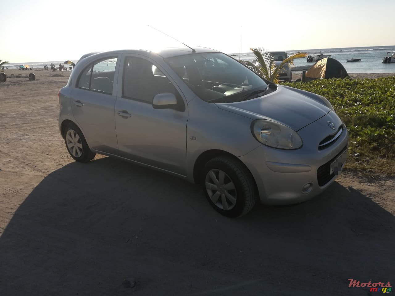 2012' Nissan March photo #6