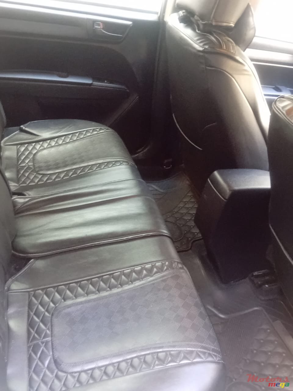 2019' Toyota Axio photo #2