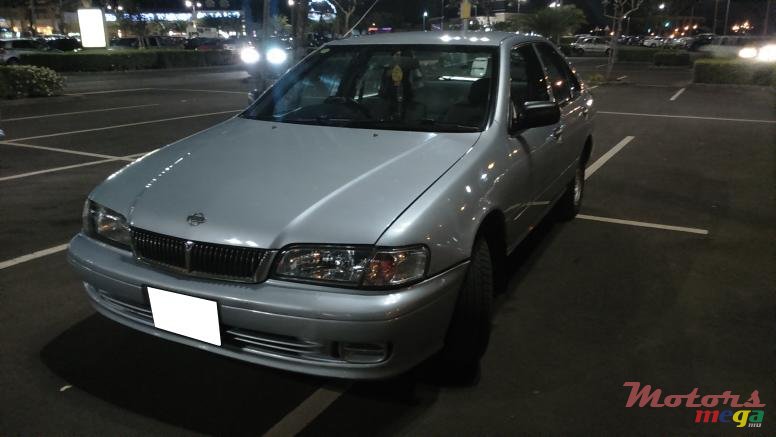 1999' Nissan Sunny photo #1