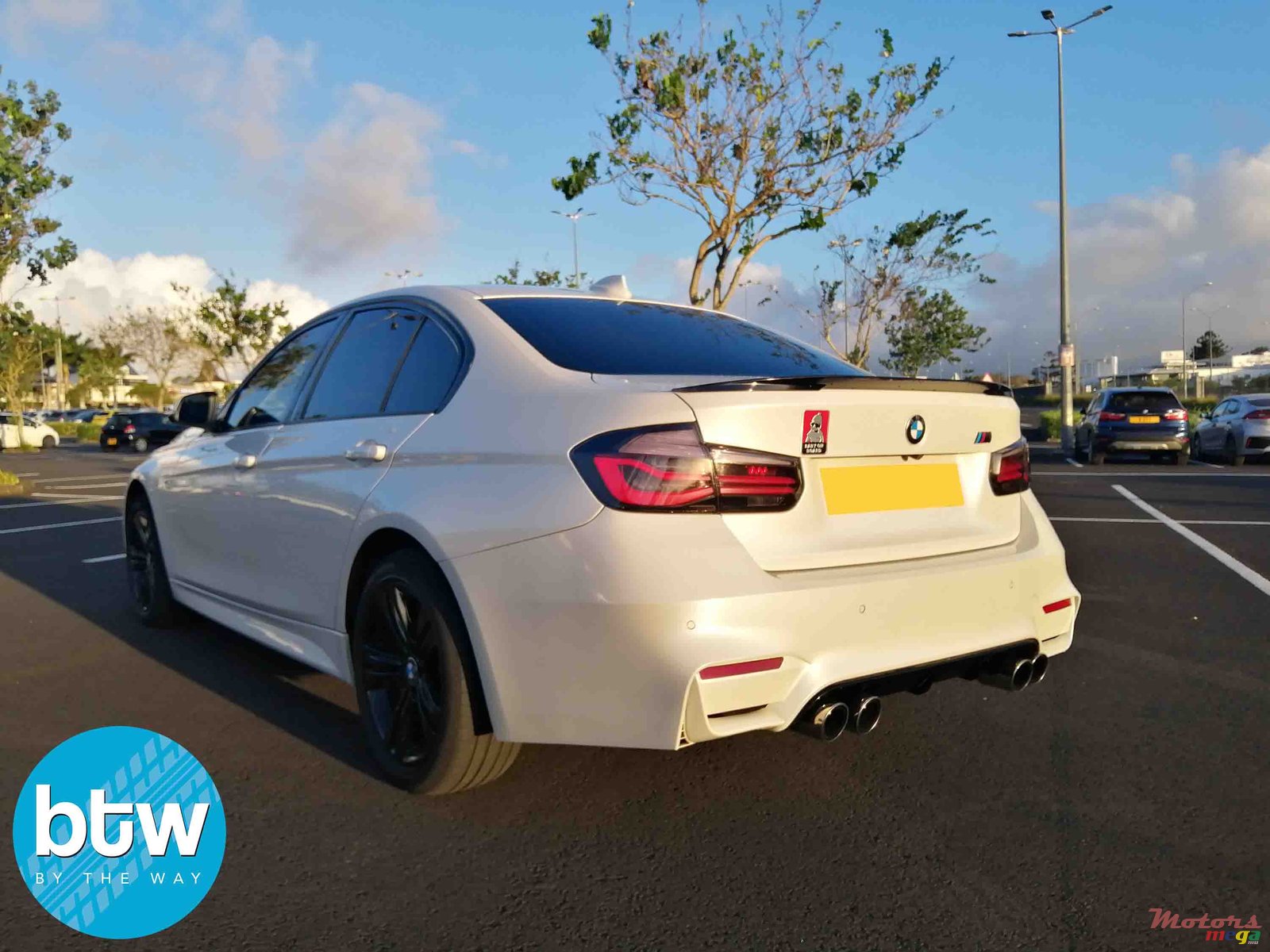 2012' BMW 320 photo #3