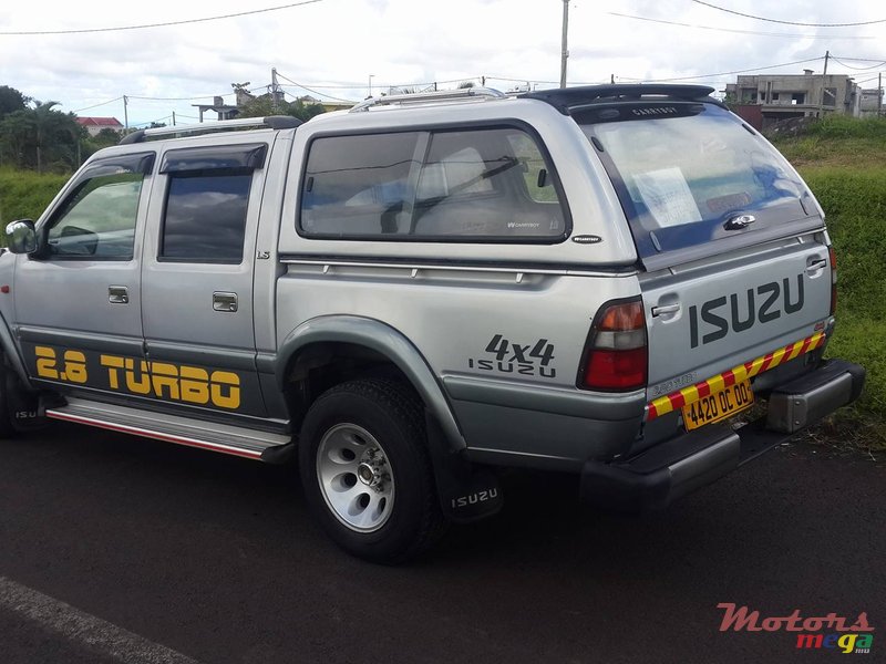 2000' Isuzu 4*4 LS JAPAN photo #3