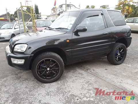 1998' Toyota RAV4 photo #1