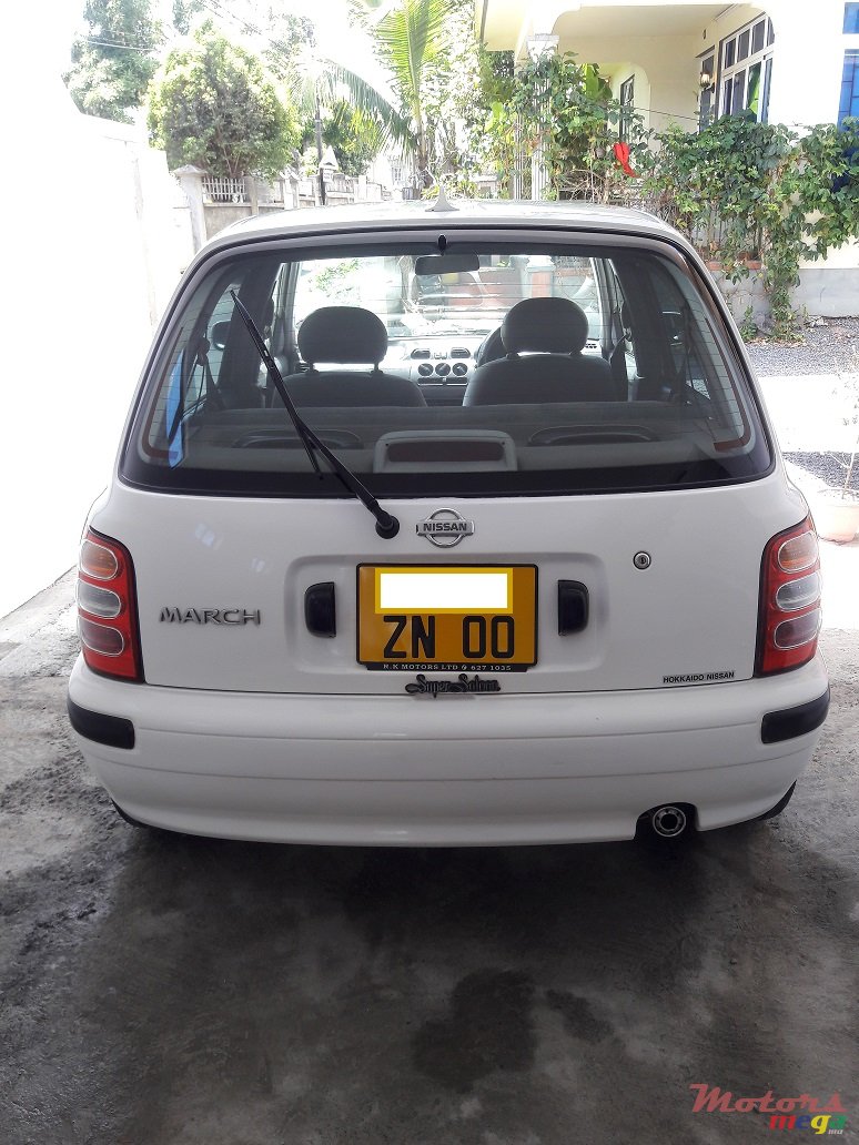 2000' Nissan March photo #2