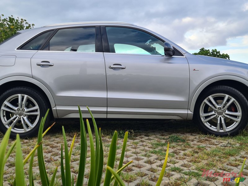 2019' Audi Q3 S-Line photo #6