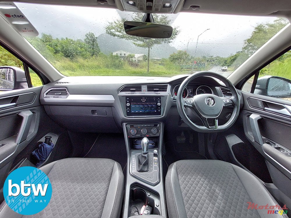 2019' Volkswagen Tiguan Allspace photo #6