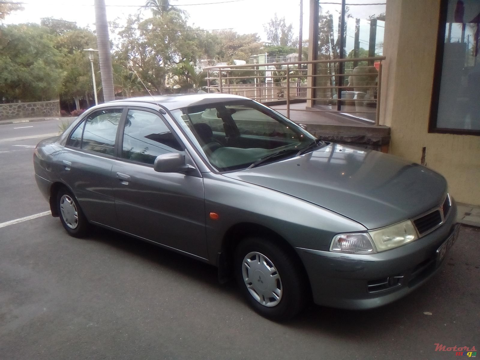 1998' Mitsubishi Lancer photo #1
