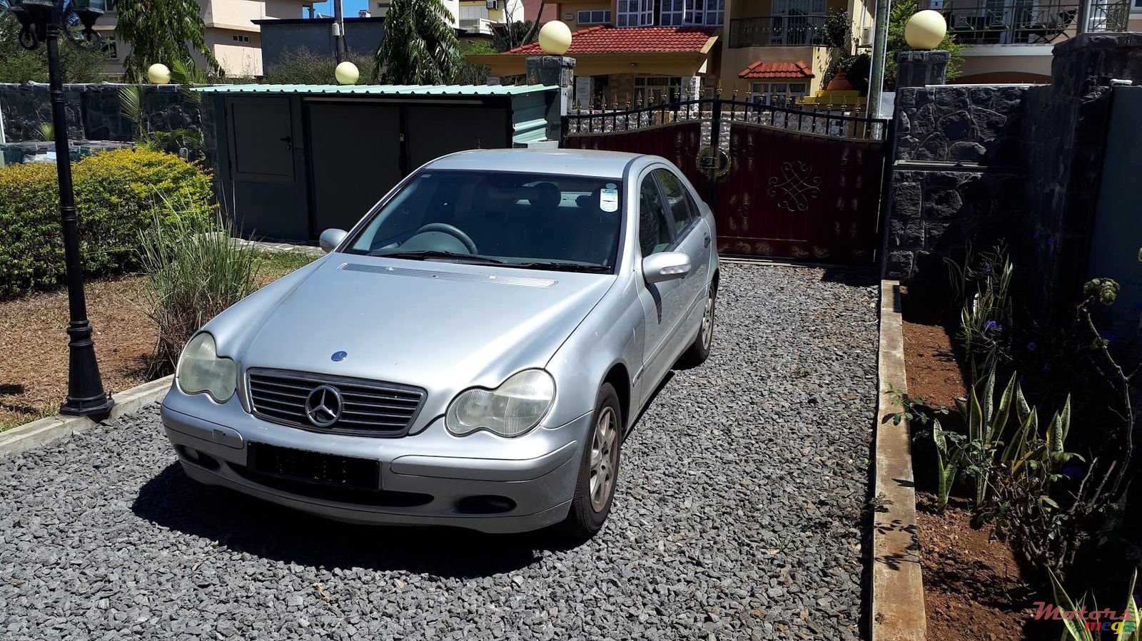 2002' Mercedes-Benz C-Class C 200 K photo #2