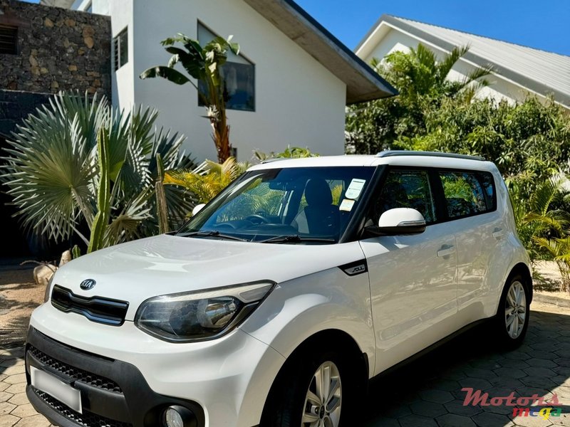 2017' Kia Soul photo #4