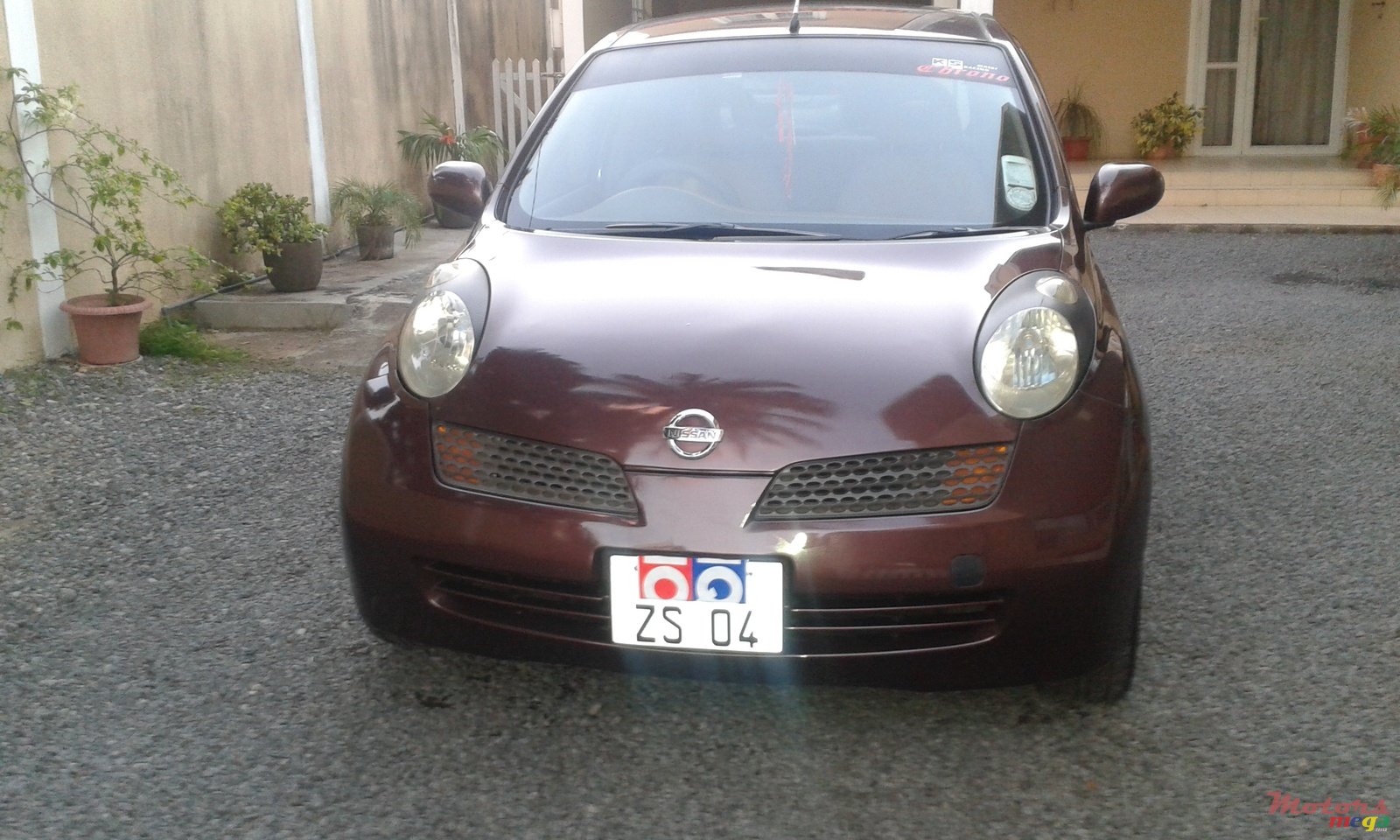 2004' Nissan Micra photo #1