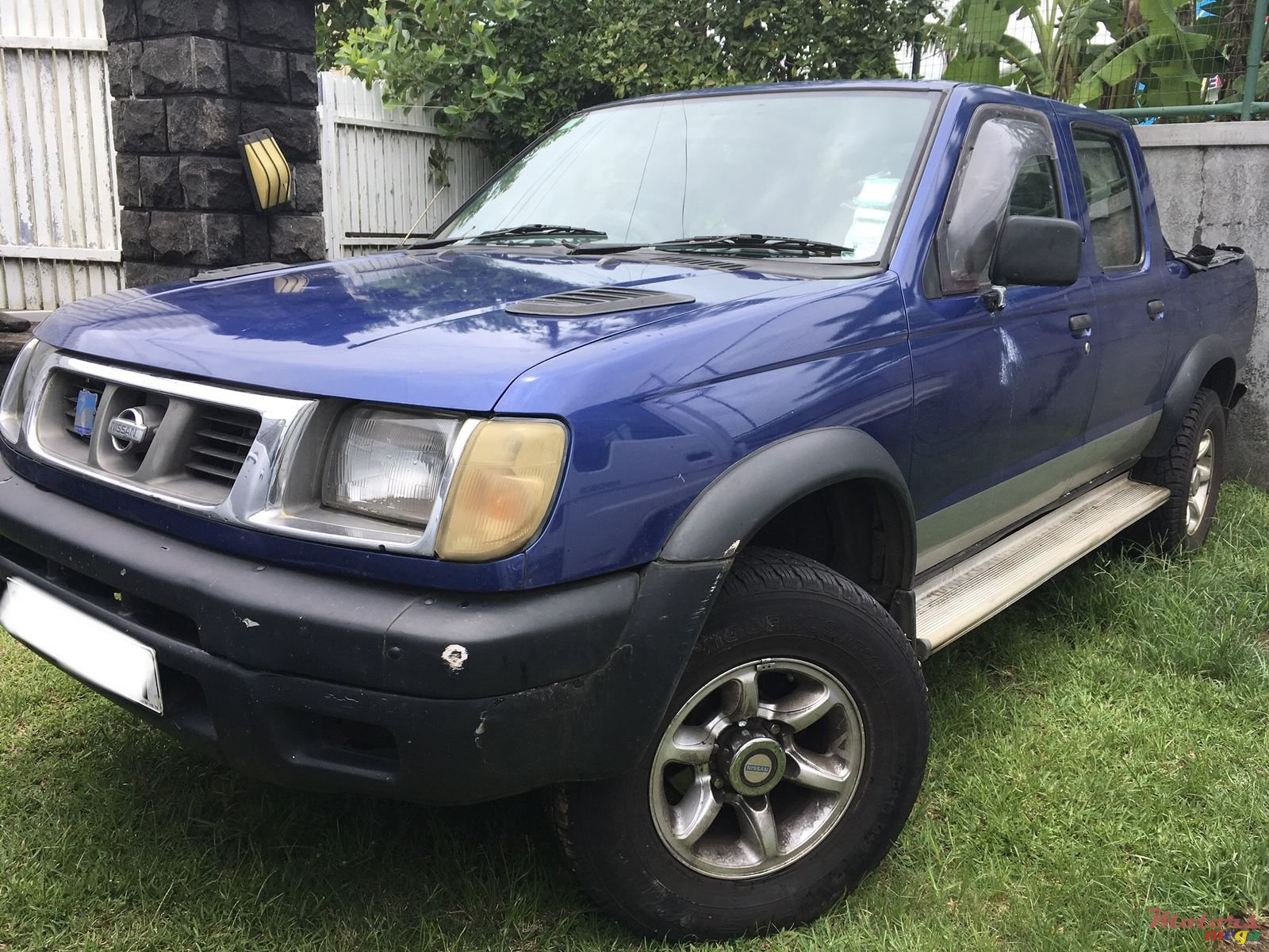 1997' Nissan Pickup photo #1