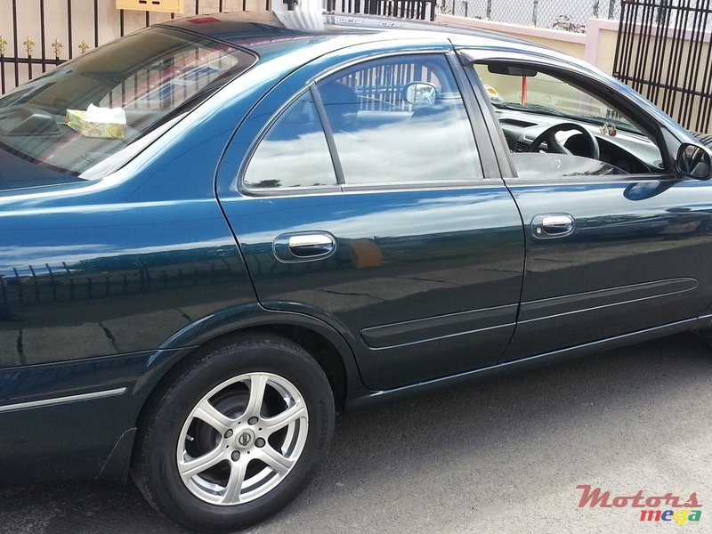 2004' Nissan Sunny photo #4