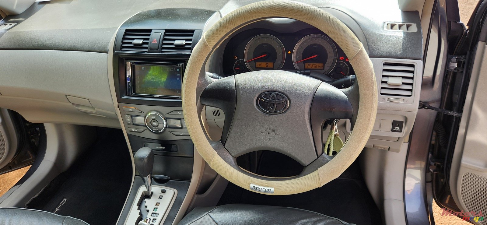 2009' Toyota Corolla photo #7