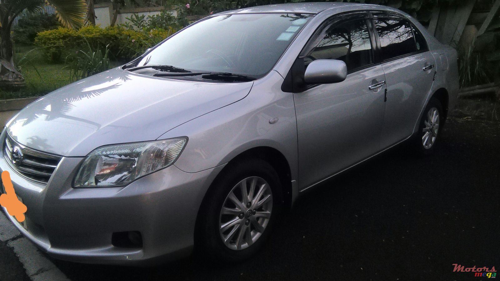 2010' Toyota Axio photo #2