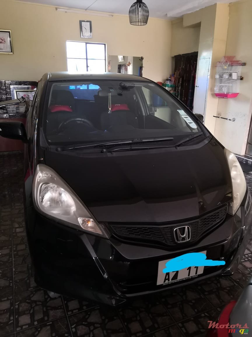 2010' Honda Fit photo #2