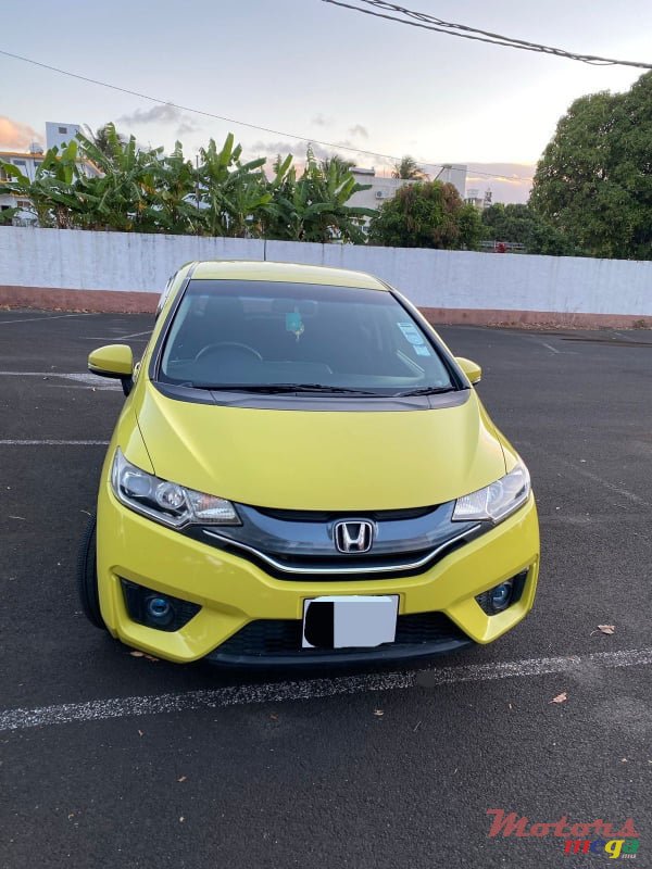 2014' Honda Fit Non-Hybrid photo #1