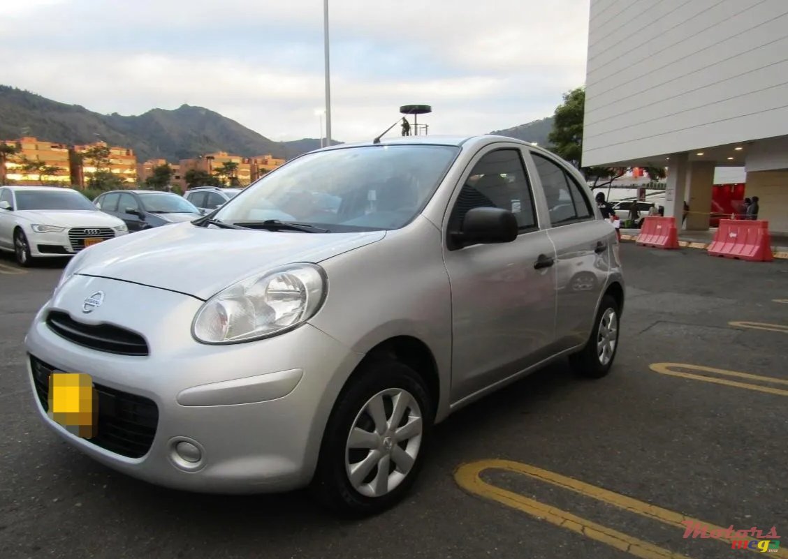 2013' Nissan March photo #1