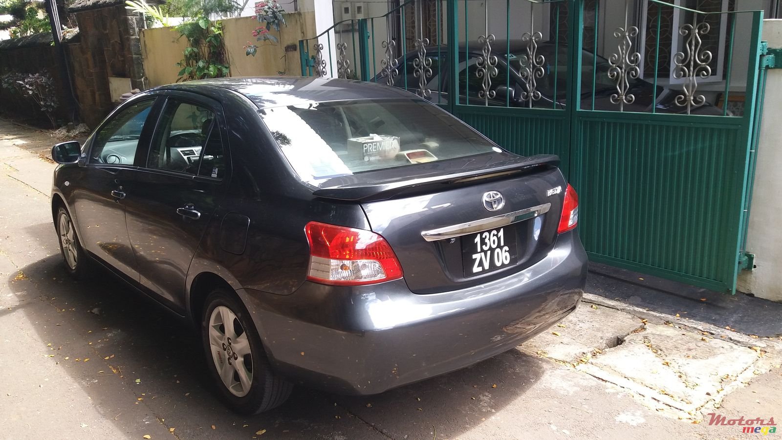 2006' Toyota Yaris photo #3