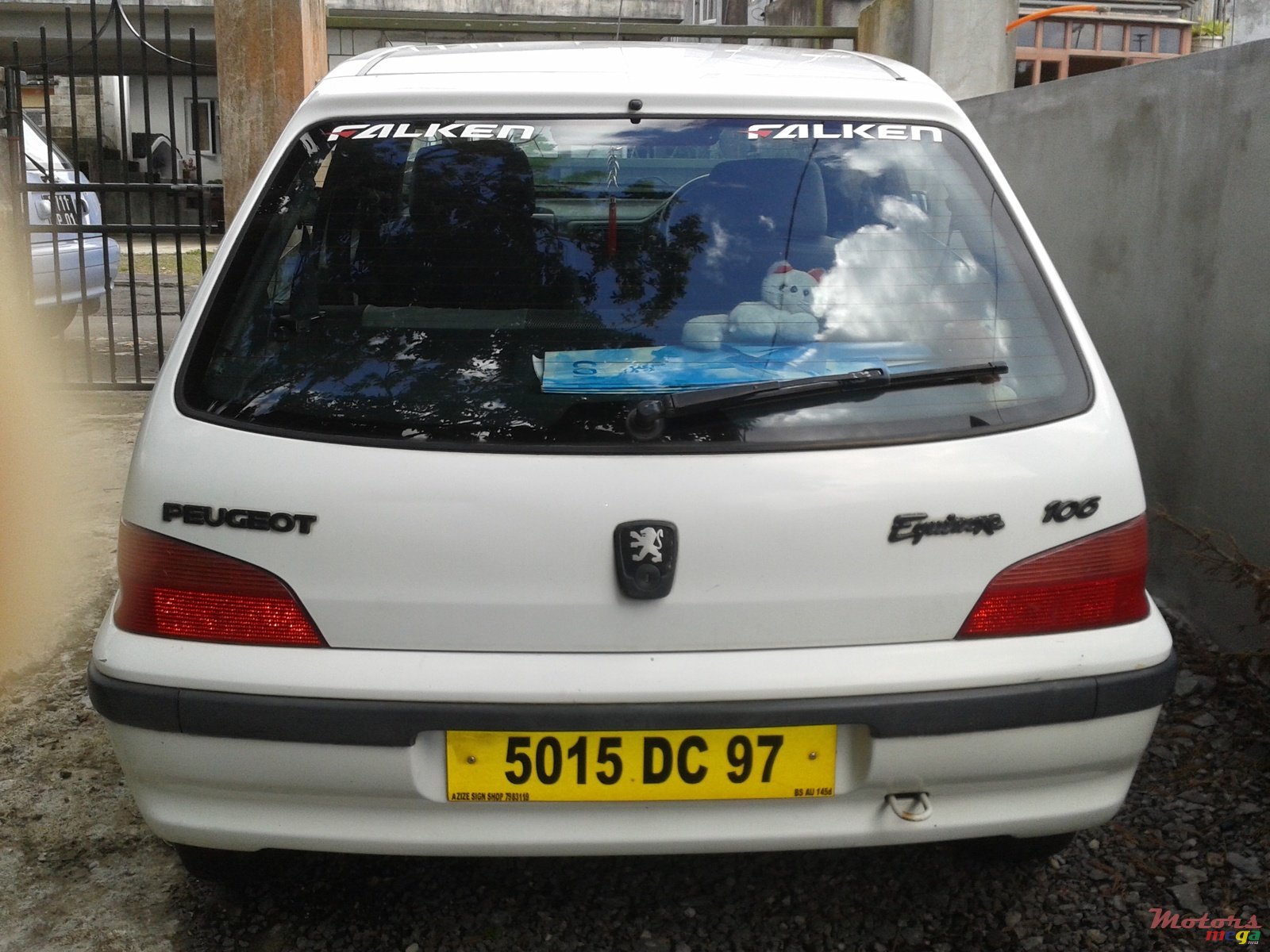 1997' Peugeot 106 photo #1