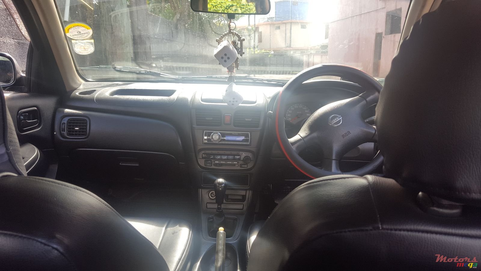 2003' Nissan Sunny photo #3