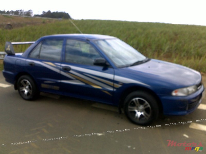 1995' Mitsubishi LANCER photo #1