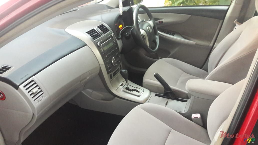 2012' Toyota Corolla GLI photo #5