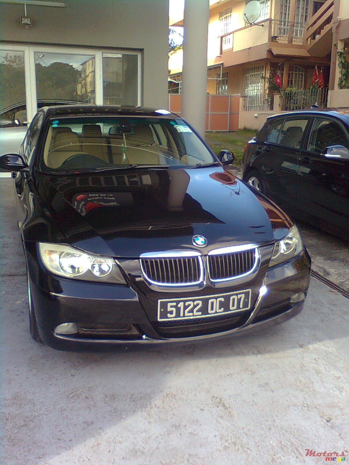 2007' BMW 316 photo #1