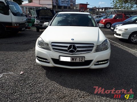 2012' Mercedes-Benz C180 Kompressor photo #3