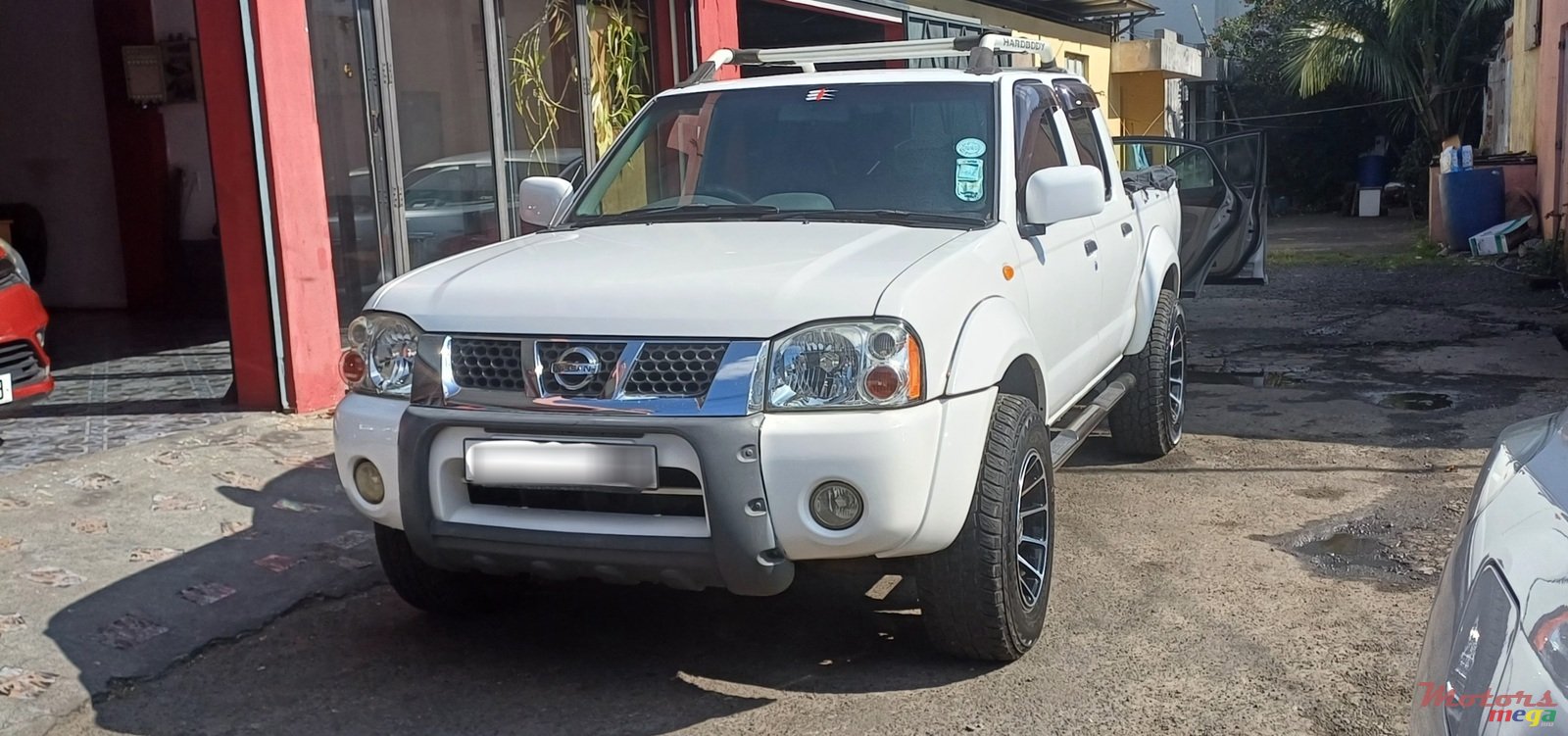 2008' Nissan Hardbody photo #1