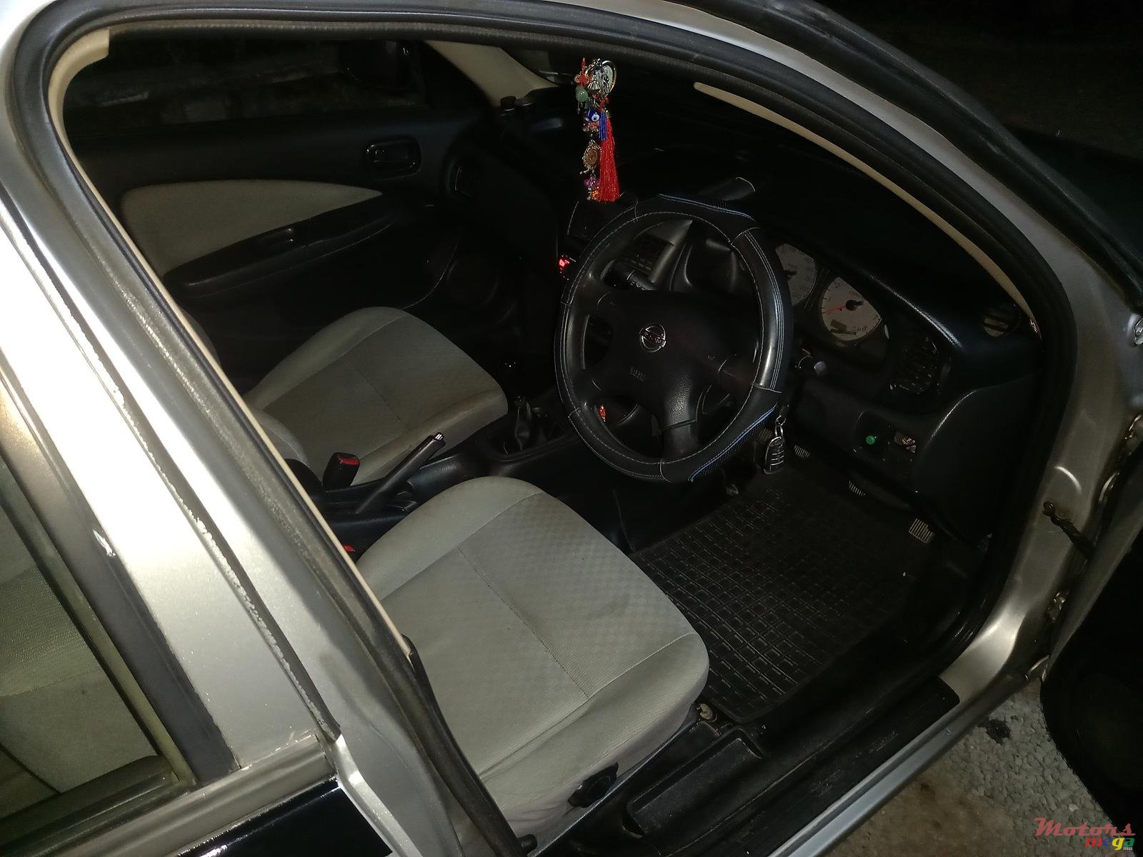 2006' Nissan Sunny photo #4