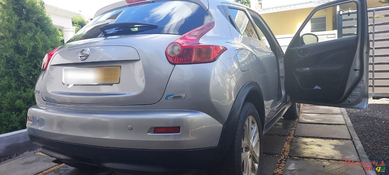 2012' Nissan Juke photo #3