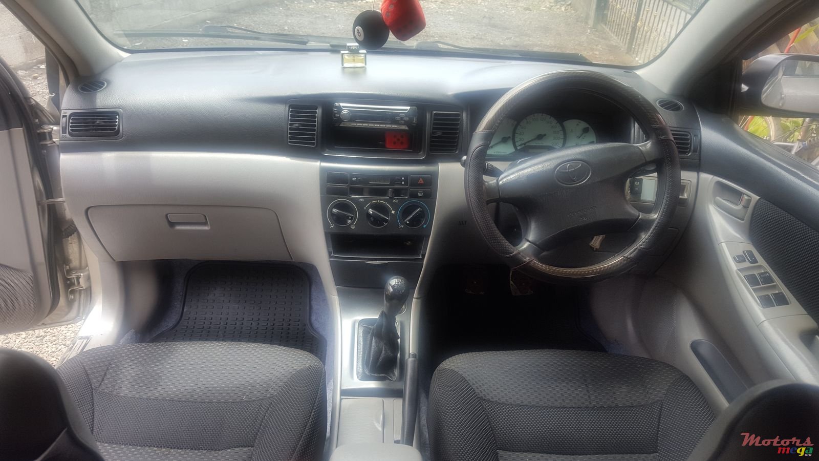 2002' Toyota Corolla photo #7