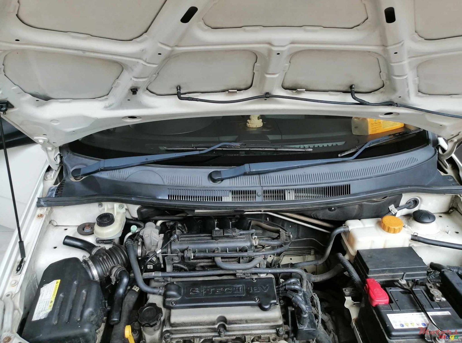 2012' Chevrolet Aveo None photo #2