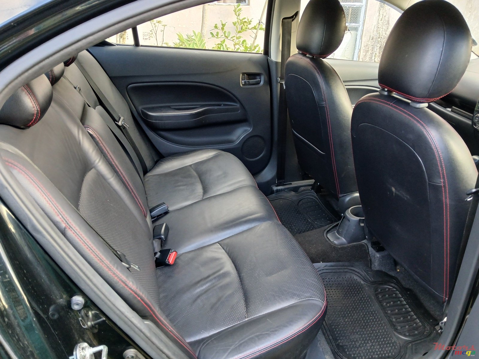 2016' Mitsubishi Attrage photo #2