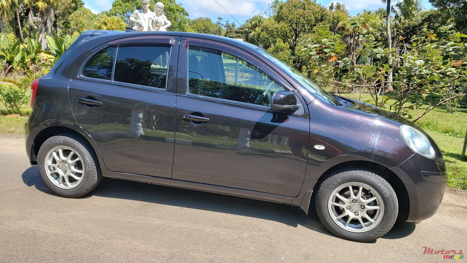 2012' Nissan Micra photo #2