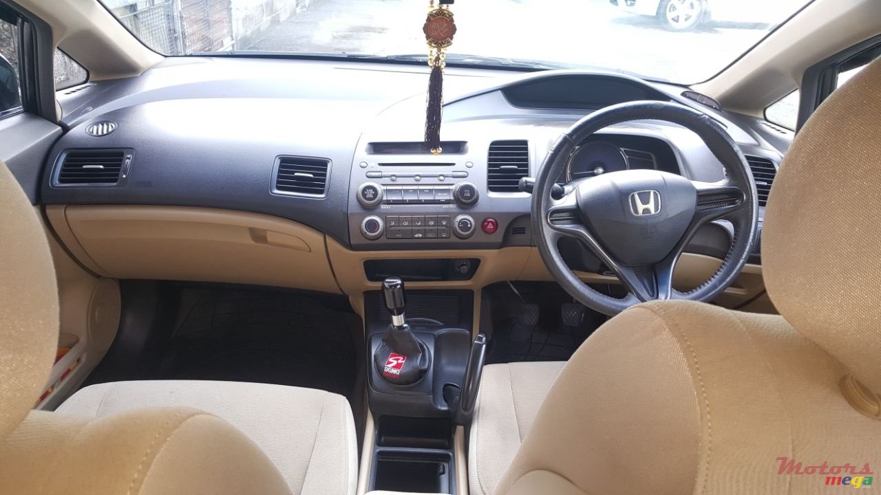 2008' Honda Civic photo #2