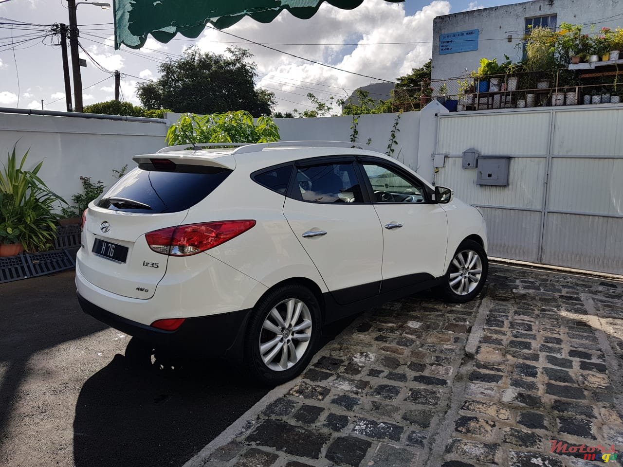 2012' Hyundai ix35 photo #2