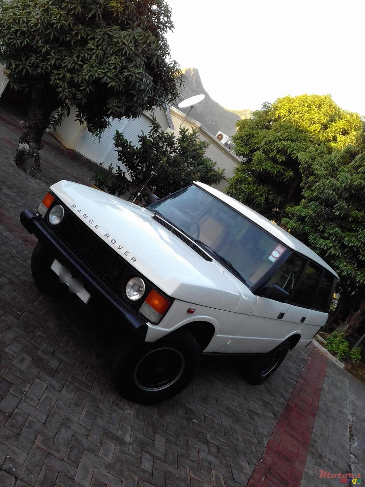 1993' Land Rover Range Rover Classic photo #2