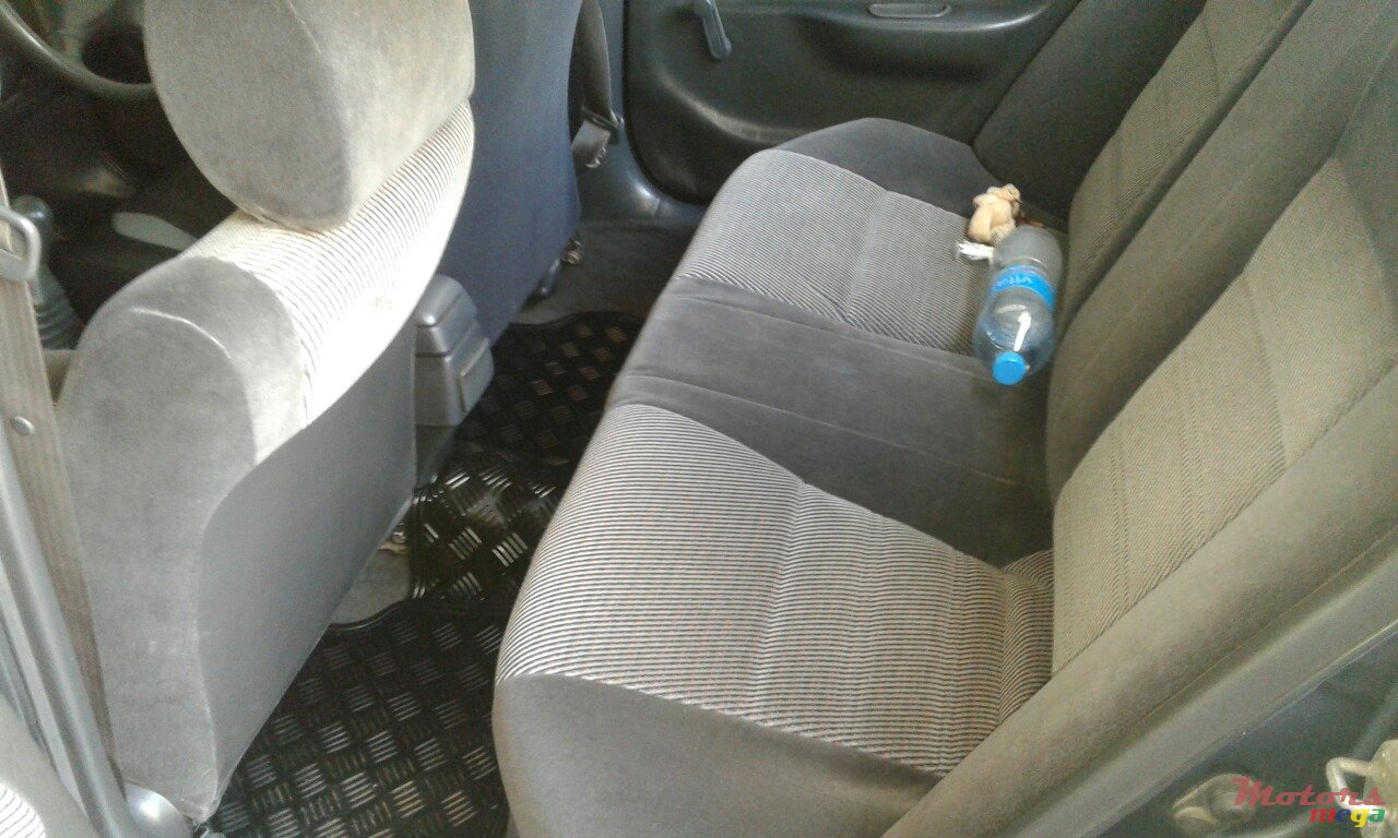 1995' Toyota Corolla photo #4