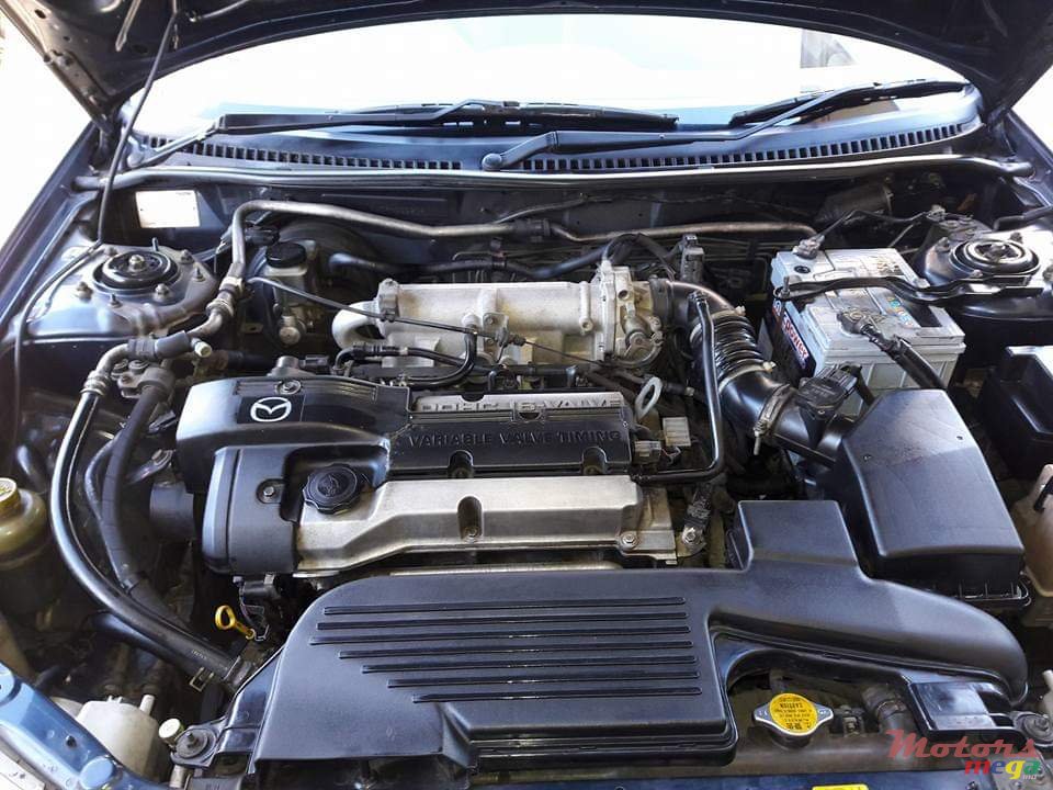 1998' Mazda 323 photo #3