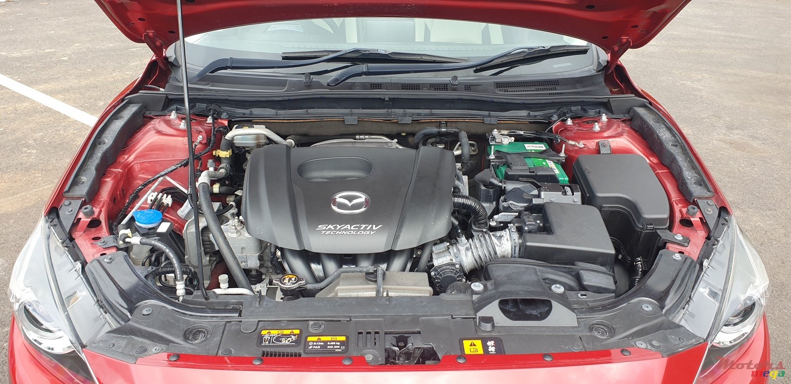 2015' Mazda 3 Skyactiv photo #5