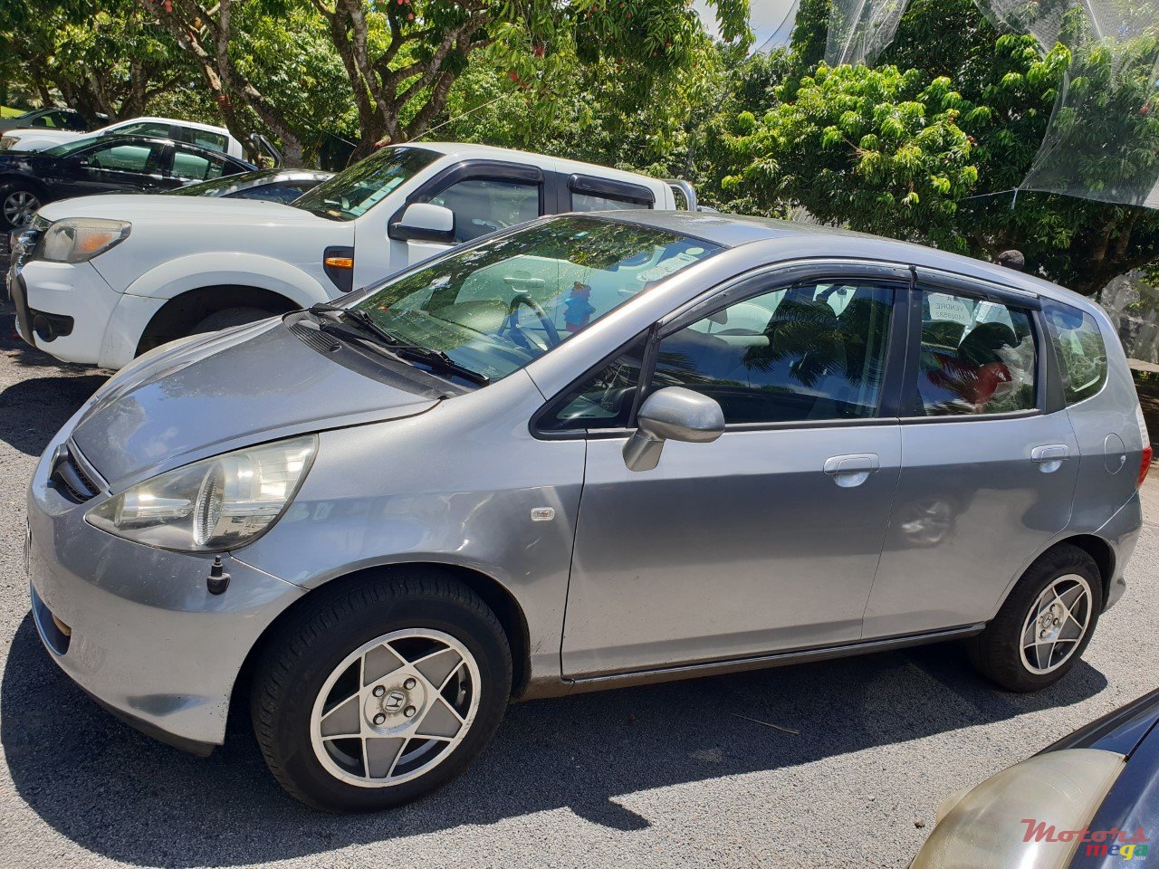 2006' Honda Fit photo #1