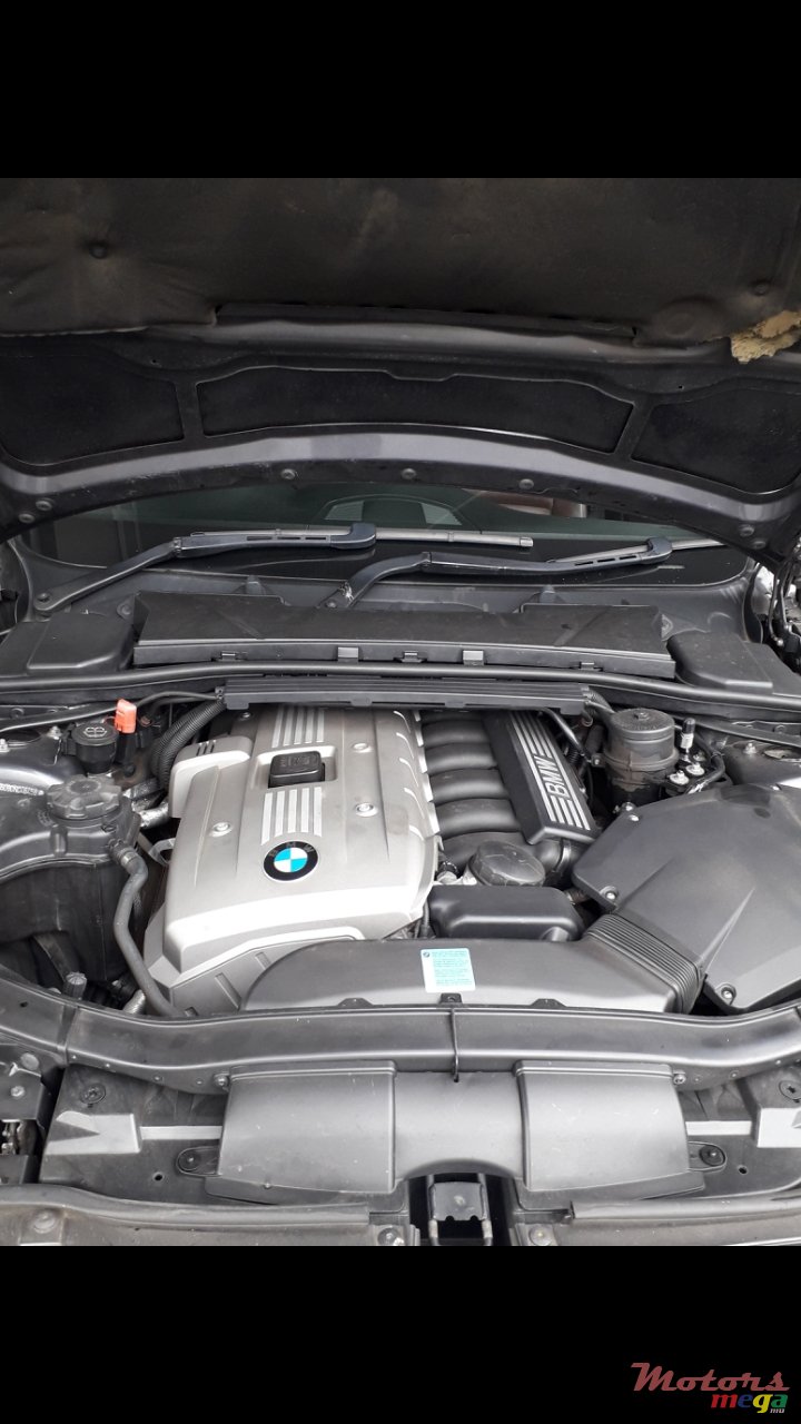 2005' BMW 3 Series photo #5