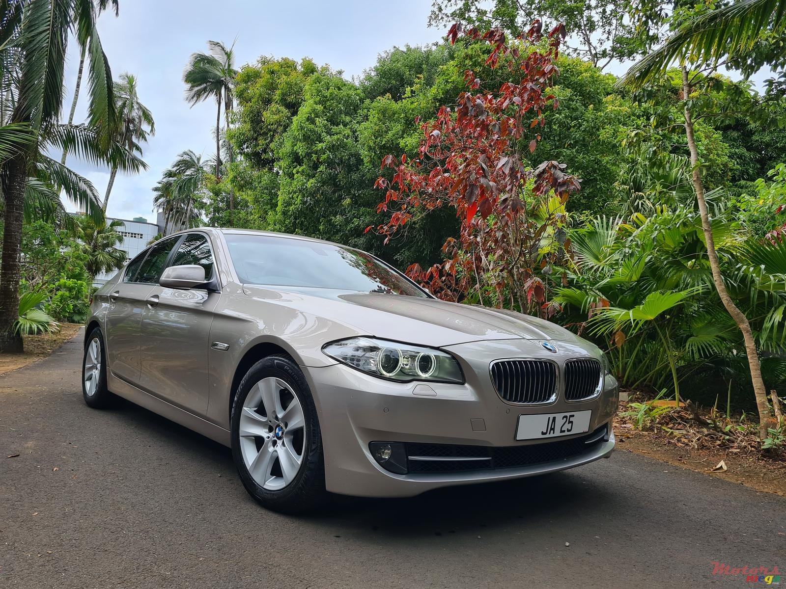 2012' BMW 520 47000km photo #1