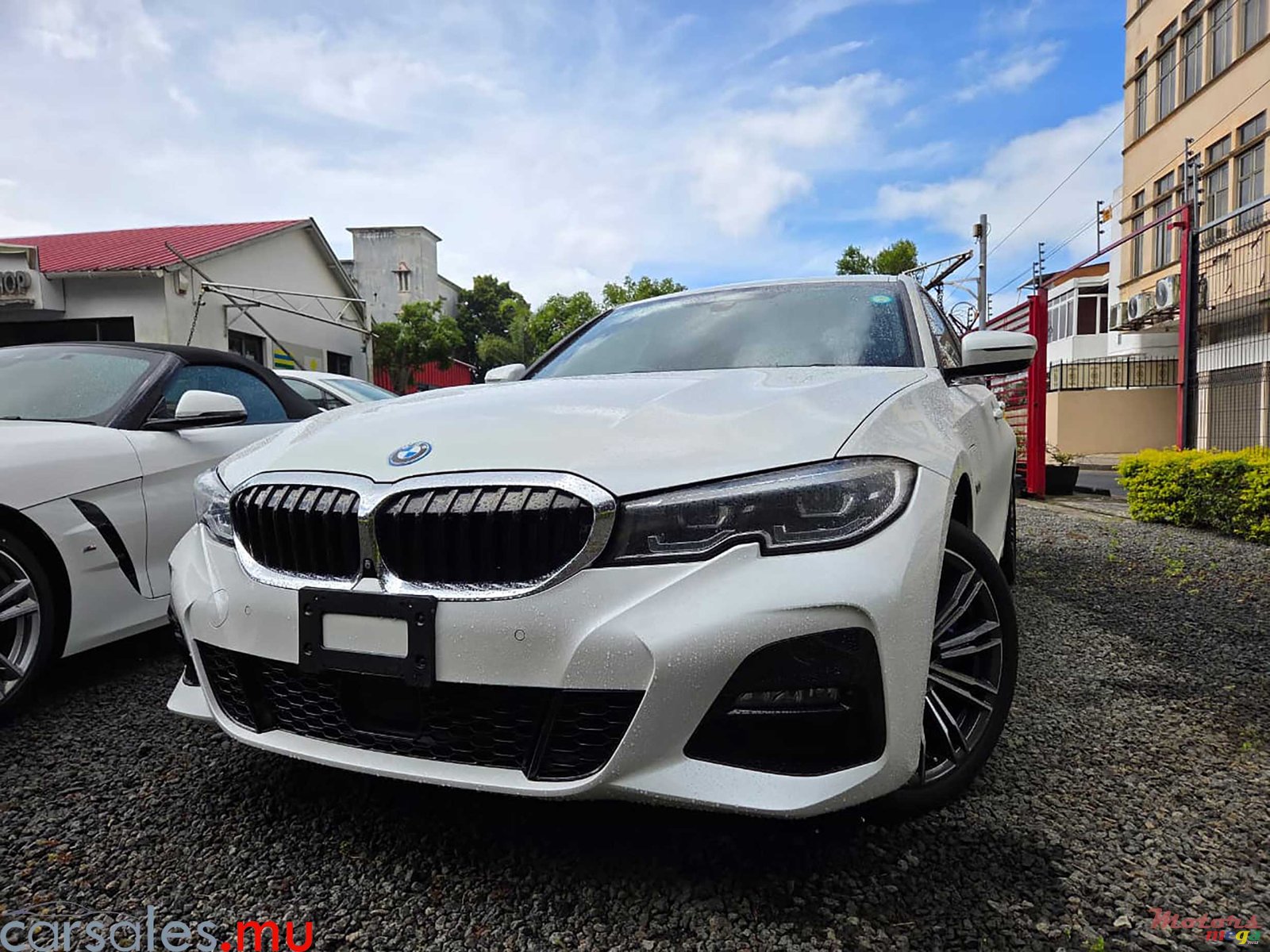 2022' BMW 330 e MSport Line Plug-In photo #1