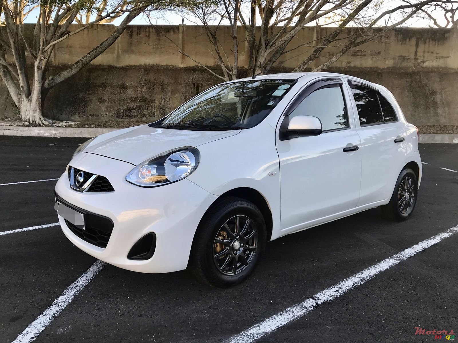 2015' Nissan March photo #3