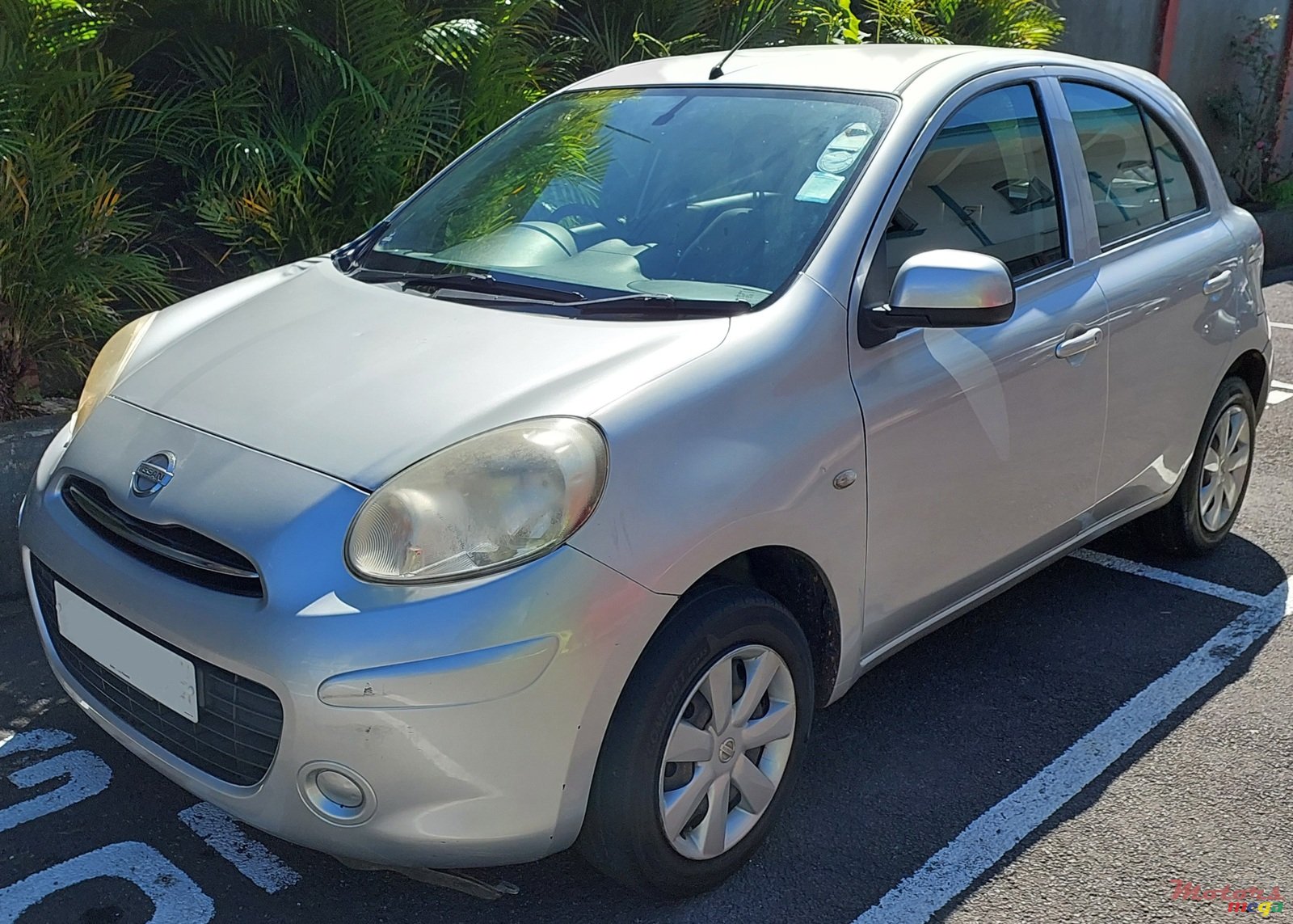 2011' Nissan March photo #6