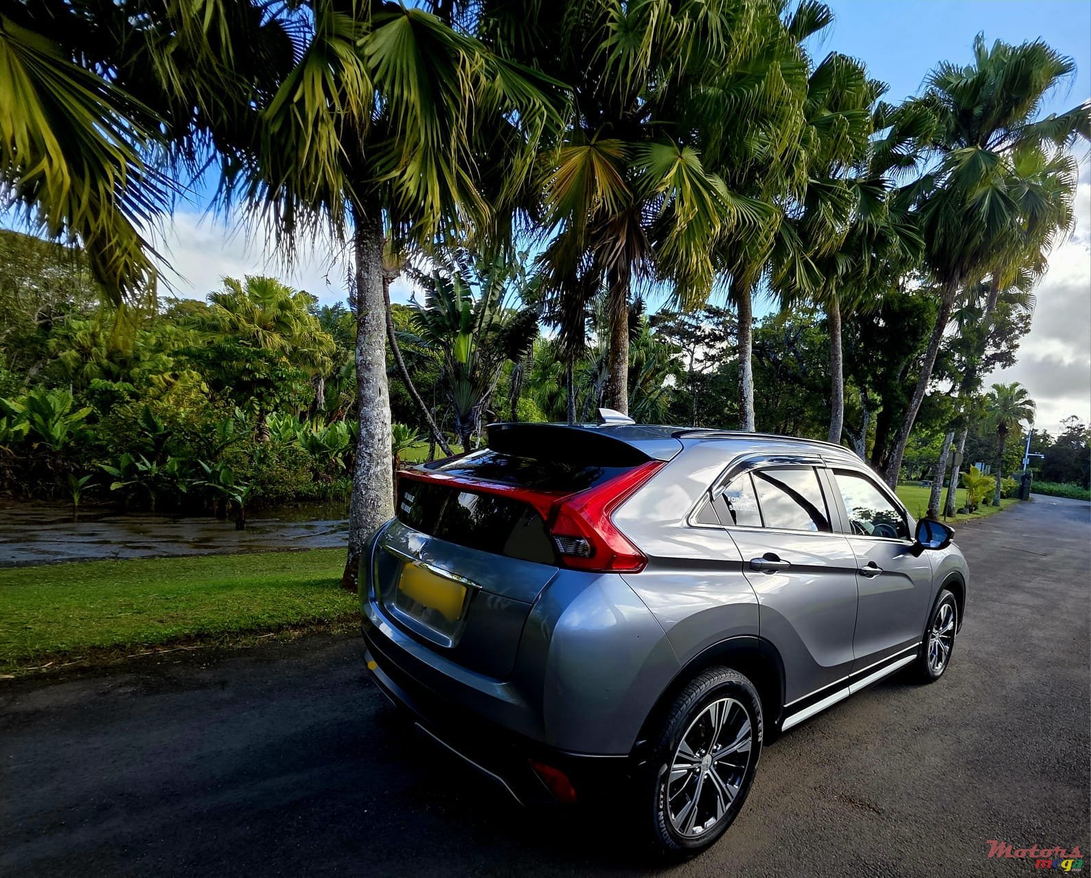 2019' Mitsubishi Eclipse Cross photo #1