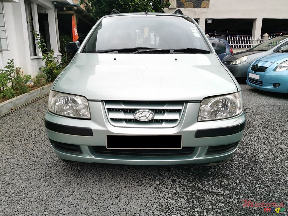 2002' Hyundai Matrix photo #2