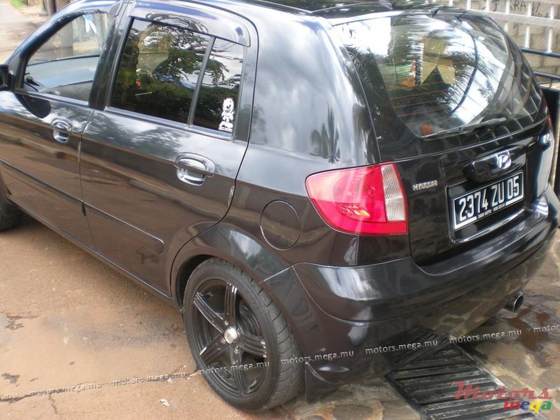 2005' Hyundai Getz hks air filter and compressor. photo #3