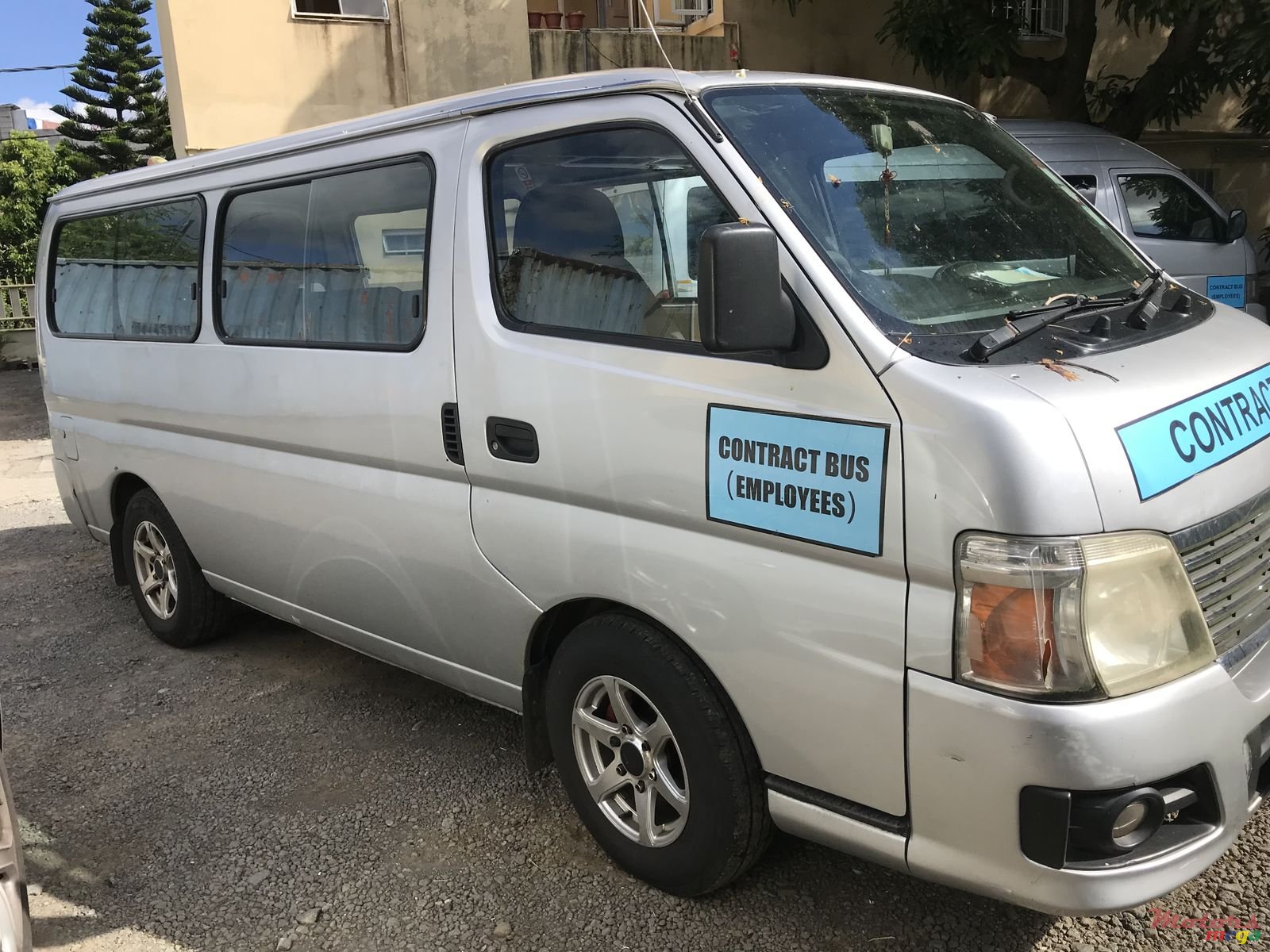 2008' Nissan E25 photo #3